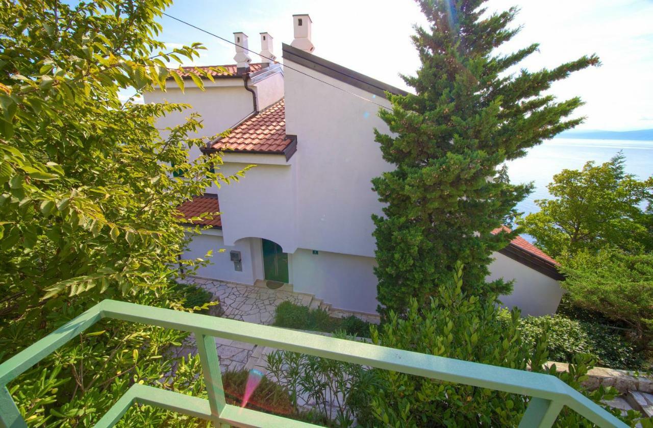 Apartments Six Kraljevica Bagian luar foto